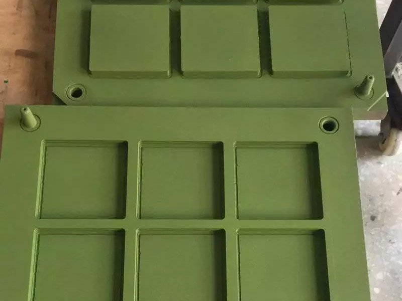 模具